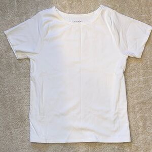Tahari White Short Sleeve Crewneck Tee